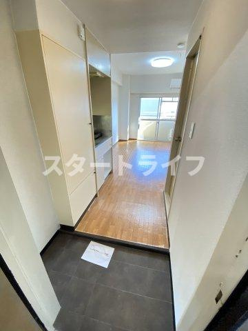 大阪市東淀川区東中島１丁目の賃貸マンションの玄関