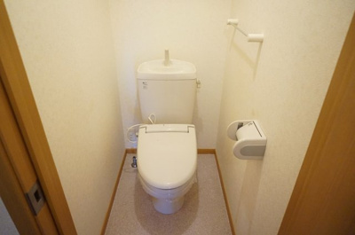 【トイレ】 | グランソレイユＢ | ゆったりとした空間のトイレです