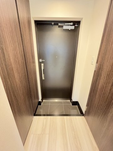 びゅうリエットグラン新宿戸山の玄関