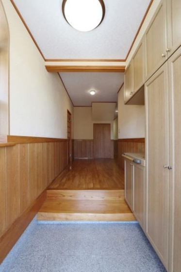 ☆選べる家具プレゼント☆松前町大字南黒田　7SLDKの玄関