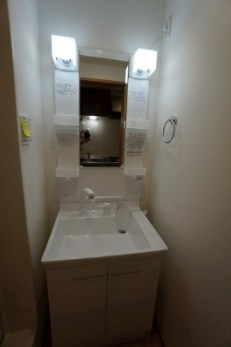 エスパーダ西荻南の独立洗面台