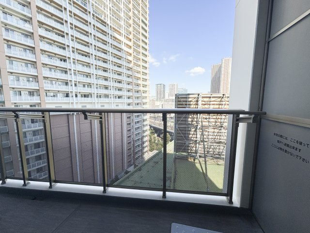 【バルコニー】