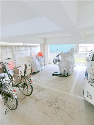 ブランドール池上のその他共用部分|バイク置き場