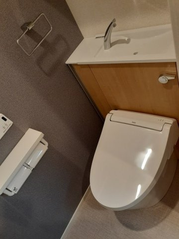 【トイレ】 | ニューフィールド　ビレッジⅠ | コンパクトで使いやすいトイレです