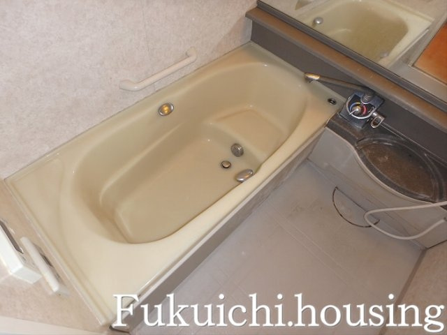 松原4丁目戸建の浴室