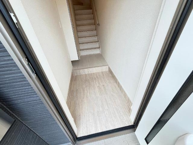 【玄関】 | エメラルドⅠ | 玄関
