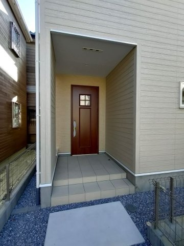 北葛飾郡松伏町　松伏　新築戸建　全4棟の玄関|施工例です