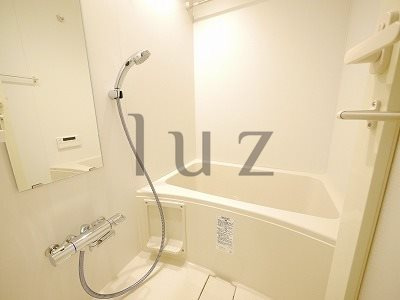 ズーム横浜関内の浴室