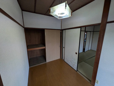 【洋室】 | 泉町綿貫様貸家B | 明るい洋室です