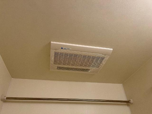 サンヒルズのその他|浴室乾燥機