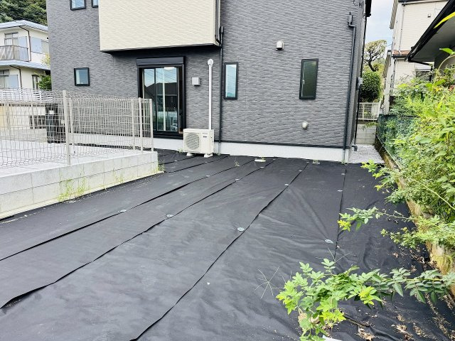 八王子市　西寺方町　新築一戸建て　０２期の庭|～ガーデニングなども楽しめる広い庭付き～