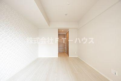 グロリアコート市川の寝室