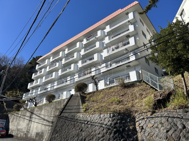 メゾン熱海桃山の外観
