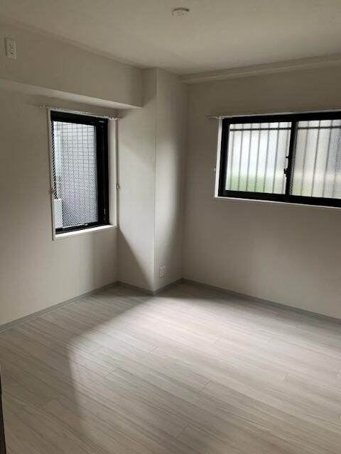 ＬＵＡＮＡ仲町台の洋室