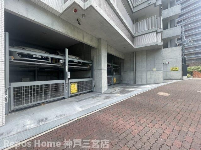 OTOWA神戸元町の駐車場