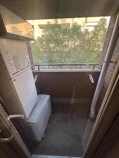 プロミネンス１３仲町台のバルコニー