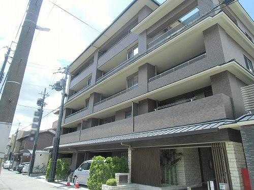 グレイスロワ鞍馬口の外観