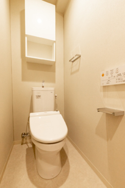 メルクマール京王笹塚レジデンスのトイレ|※写真は同タイプ住戸です。