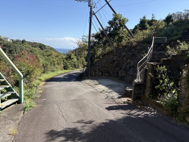 下田市　パレスサイドヴィラの駐車場