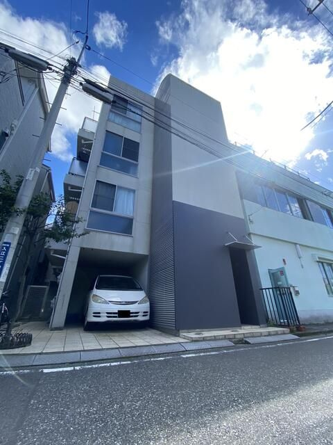 ビーカーサ横浜入江の外観
