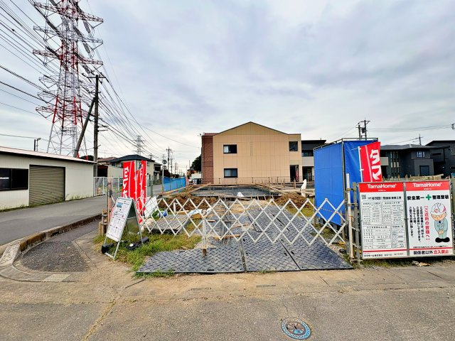 《仲介手数料半額》桶川坂田西Ⅱ　タマタウン　全5棟　　1号棟の前面道路含む現地写真