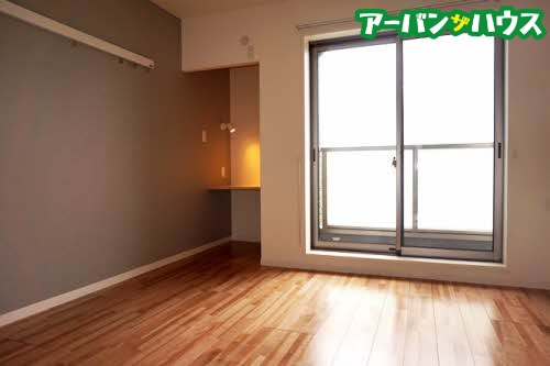 フェリーチェガーデン　Ａ棟の洋室