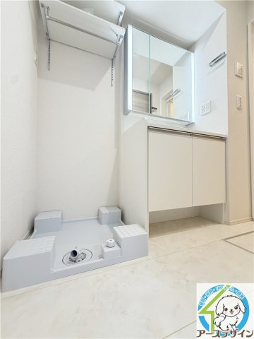 レジデンス尾上町の洗面所