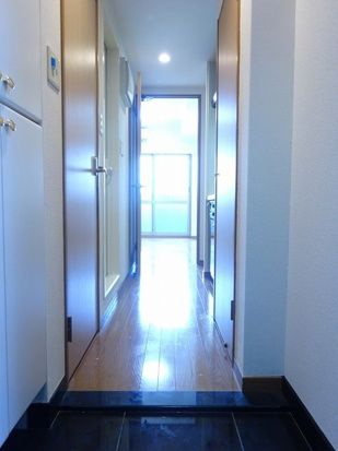 菱和パレス田園調布東の玄関