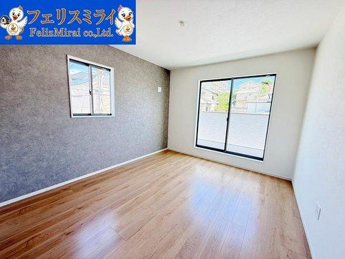 Terrechez　神戸市垂水区桃山台２期　全２棟のその他|■現地写真　２号棟■
ワンポイントの壁紙が非常にお洒落です♪