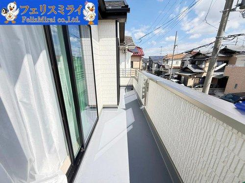 Heartful Town　神戸市西区玉津町高津橋２４０番　１棟の居間・リビング|■現地写真■
ペアガラスなので防音・断熱もばっちりです♪風通しも大変良好！