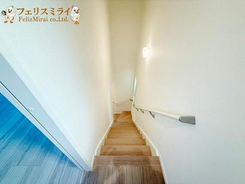 神戸市須磨区大黒町１丁目2-5の内装|■現地写真■
階段には手すりが標準装備されており安全です♪