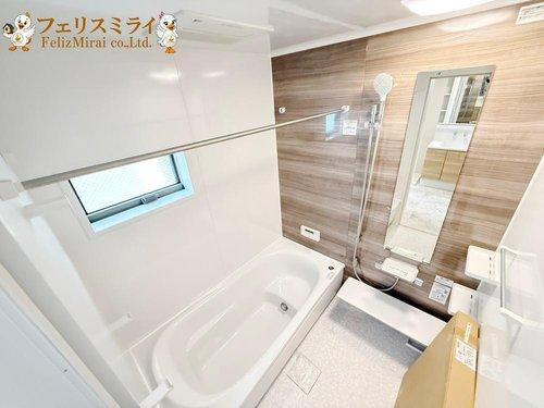 神戸市須磨区行幸町１丁目の浴室|■現地写真■
1坪タイプの浴室♪
広々としており、好評頂いております♪