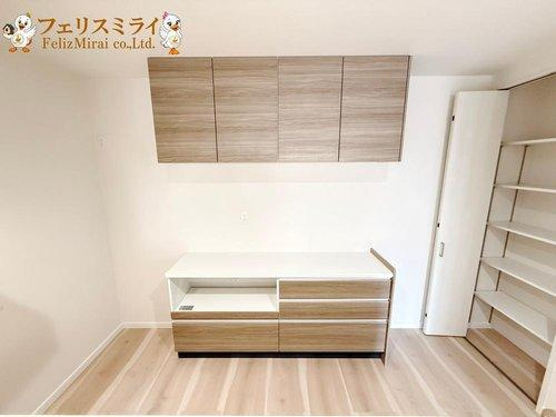 神戸市須磨区行幸町１丁目のキッチン|■現地写真■
カップボード標準装備♪
初期費用を抑えられます♪