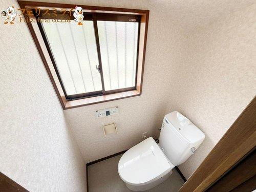 神戸市垂水区北舞子１丁目のトイレ|■現地写真■
新品のトイレ♪