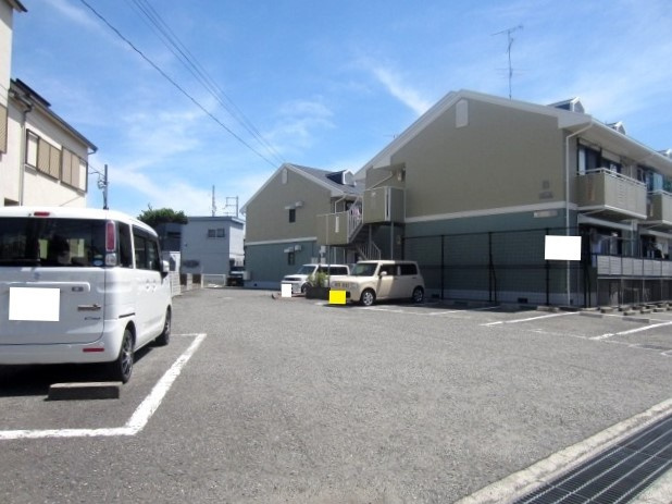 【駐車場】