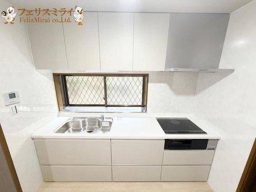 神戸市垂水区下畑町196-24のキッチン|■現地写真■
天板の広いキッチン♪