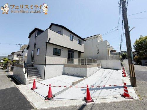 LiGNAGE　神戸市北区広陵町３丁目　１棟の前面道路含む現地写真|■現地写真■
物件のお問い合わせは戸建て売買専門店の「フェリスミライ」までお気軽にお問合せ下さいませ♪