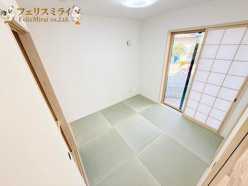 First Town　神戸市北区鈴蘭台北町第１２　全３棟のその他|■現地写真・３号棟■
あると嬉しい和室◎
居室としはもちろん、LDKの一角としてもご利用いただけます！