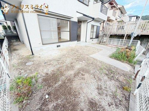 神戸市垂水区朝谷町１１-５の庭|■現地写真■
広々としたお庭が御座います♪