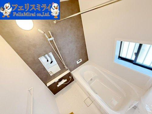 Heartful Town　神戸市北区鈴蘭台西町１丁目７番　１棟の浴室|■現地写真■
１坪タイプの広々とした浴室♪
浴室暖房換気乾燥機完備◎