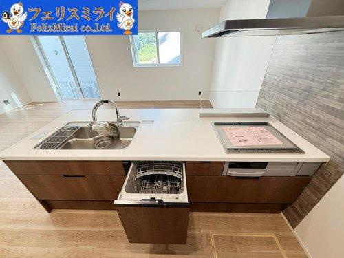 マリンホーム　神戸市北区山の街1０　全５棟のキッチン|■現地写真・４号棟■
大手施工で安心の住まい♪
食洗器完備♪