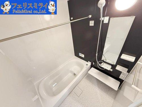 マリンホーム　神戸市北区山の街1０　全５棟の浴室|■現地写真・４号棟■
１坪タイプの広々とした浴室♪
浴室暖房換気乾燥機完備◎