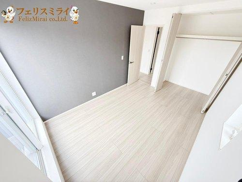 　のその他|■現地写真・2号棟■
ワンポイントの壁紙がお洒落です♪