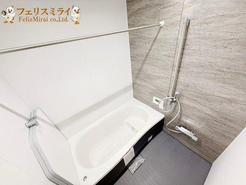 神戸市北区星和台５丁目の浴室|■現地写真■
1坪タイプの浴室♪
広々としており、好評頂いております♪