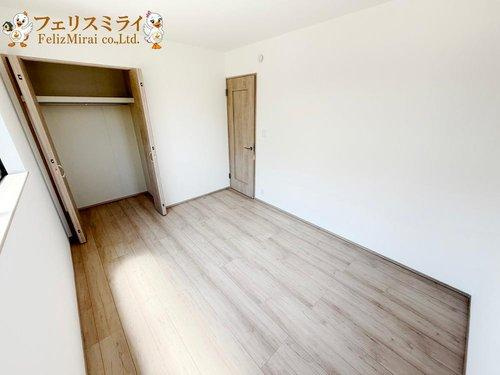 Heartful Town　明石市二見町東二見第１期　全７区画（神戸のその他|■現地写真・F号棟■
大型収納完備♪