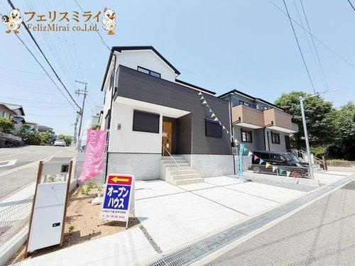 FIRST TOWN　神戸市第29垂水区神陵台の前面道路含む現地写真|■現地写真・１号棟■
お車２台駐車可能♪