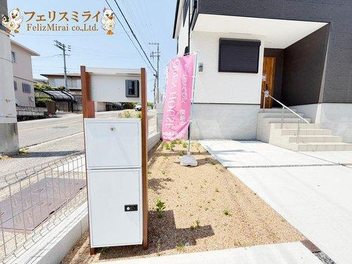 FIRST TOWN　神戸市第29垂水区神陵台の玄関|■現地写真・１号棟■
お洒落な玄関ドア♪