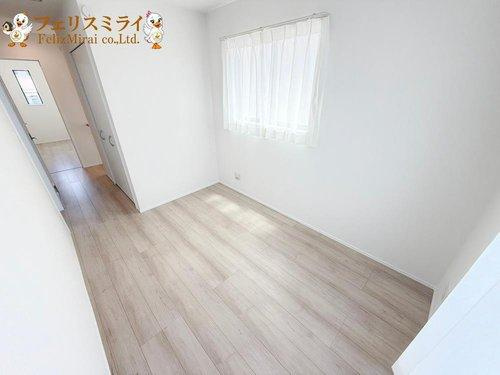 　の収納|■現地写真・B号棟■
ファミリースペース♪
部屋に入ることなくバルコニーに直行できます♪