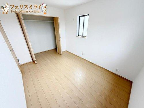 　のその他|■現地写真・C号棟■
２階は３部屋ございます♪
各お部屋に収納スペース完備◎