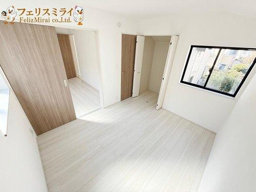 　のその他|■現地写真・A号棟■
２階は３部屋ございます♪
寛げる空間となっております♪